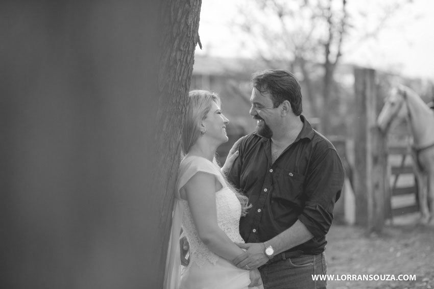 13Lucineia Cristina e Vilson Ricardi - Ensaio pré-wedding por Lorran Souza em Guaíra Paraná