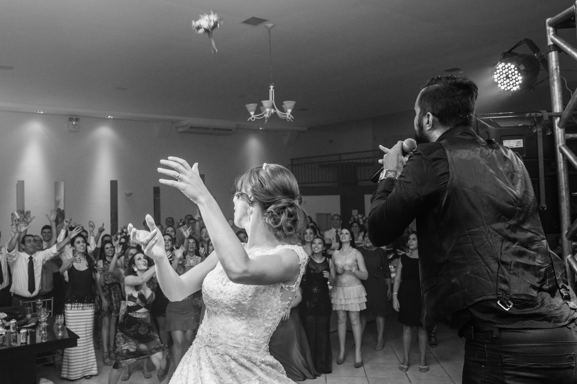 Camila e Guilherme Braga - Casamento em Maringa - PR por Lorran Souza e Léia Sotile - fotografo de casamentos00030