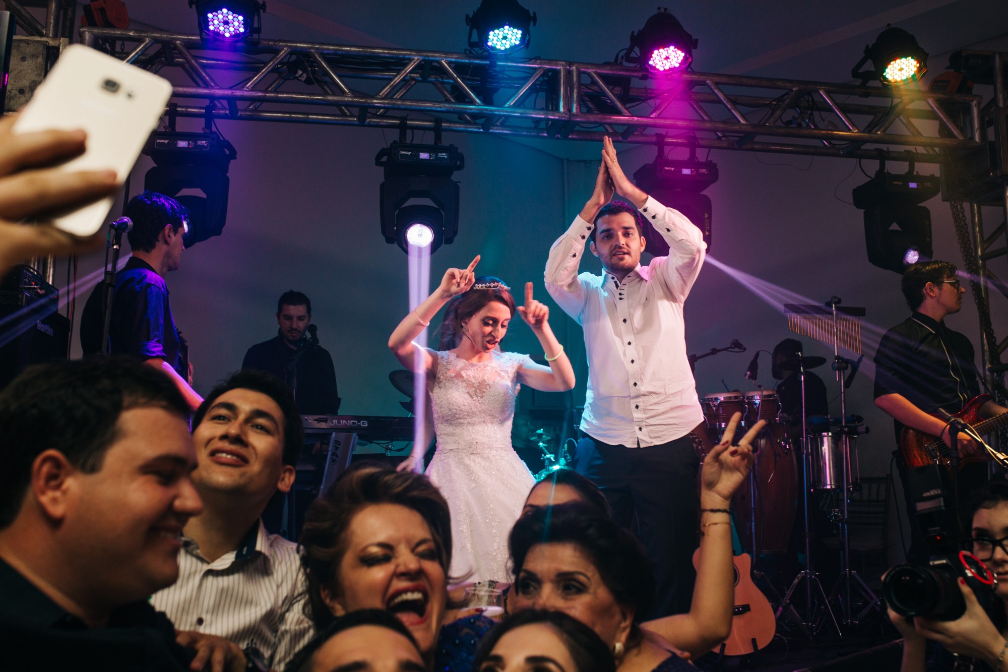 Camila e Guilherme Braga - Casamento em Maringa - PR por Lorran Souza e Léia Sotile - fotografo de casamentos00036