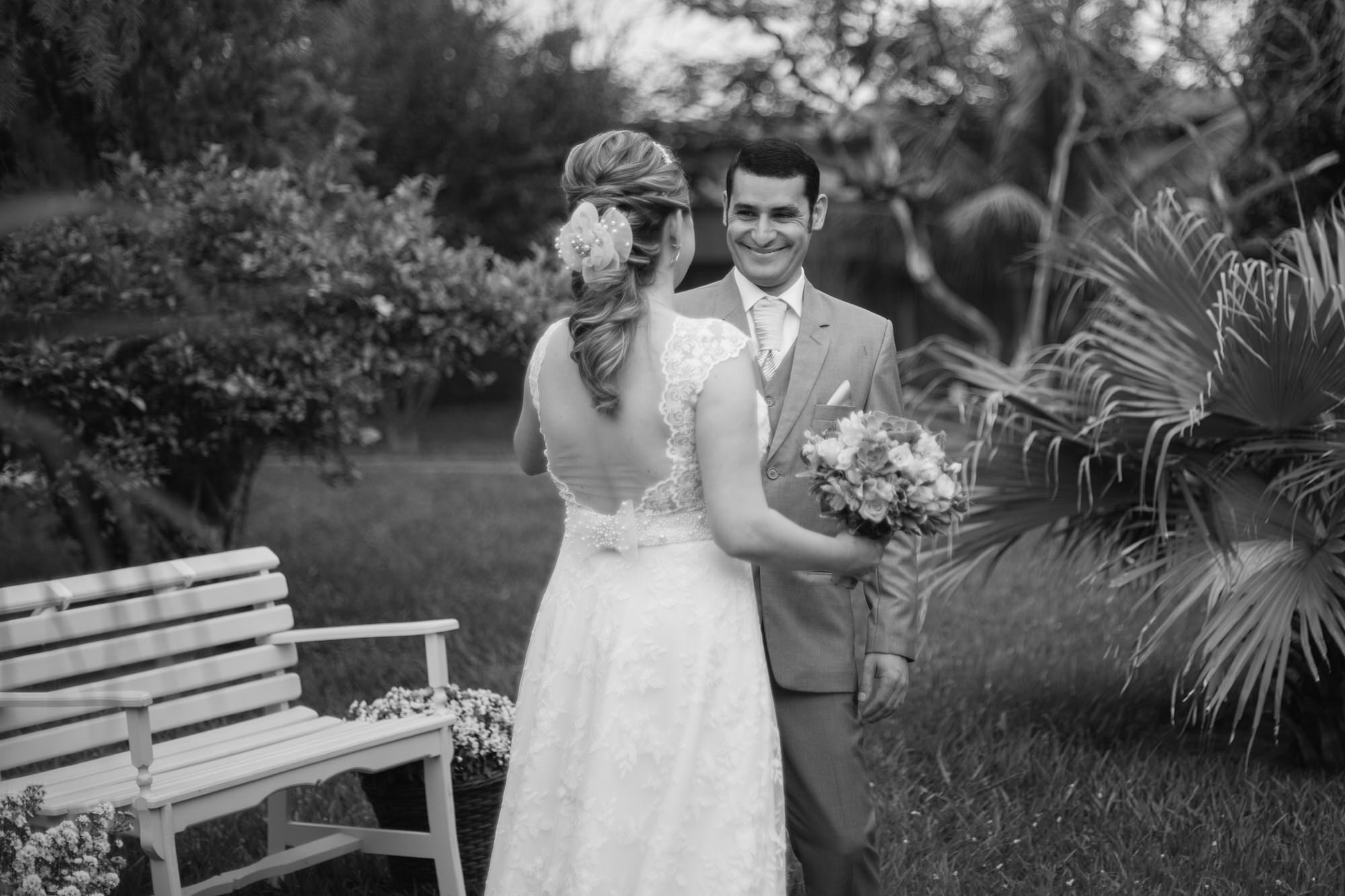 Fabio e Gisele - Casamento em Mundo Novo - MS por Lorran Souza e Léia Sotile - fotografo de casamentos - 00011