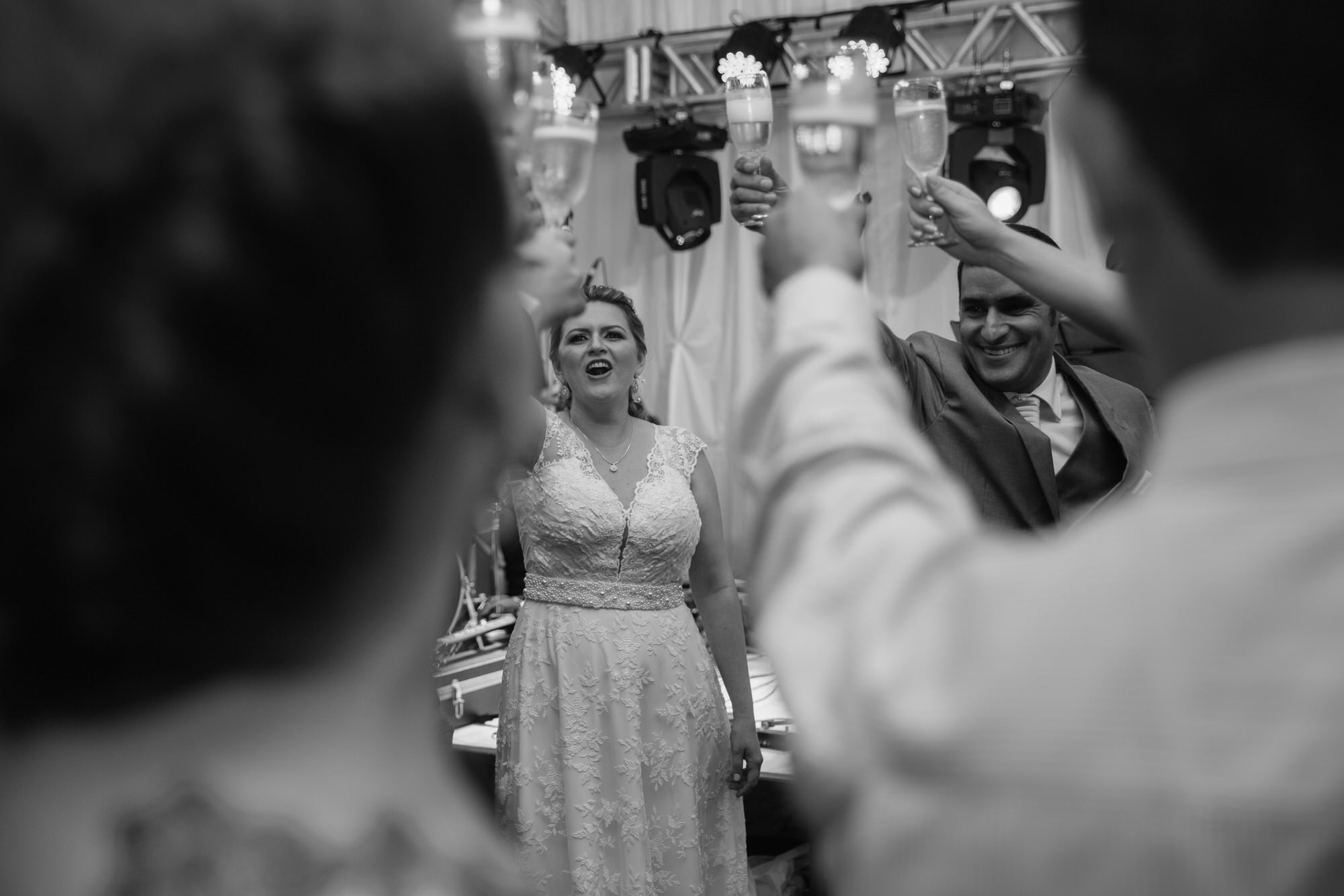 Fabio e Gisele - Casamento em Mundo Novo - MS por Lorran Souza e Léia Sotile - fotografo de casamentos - 00028