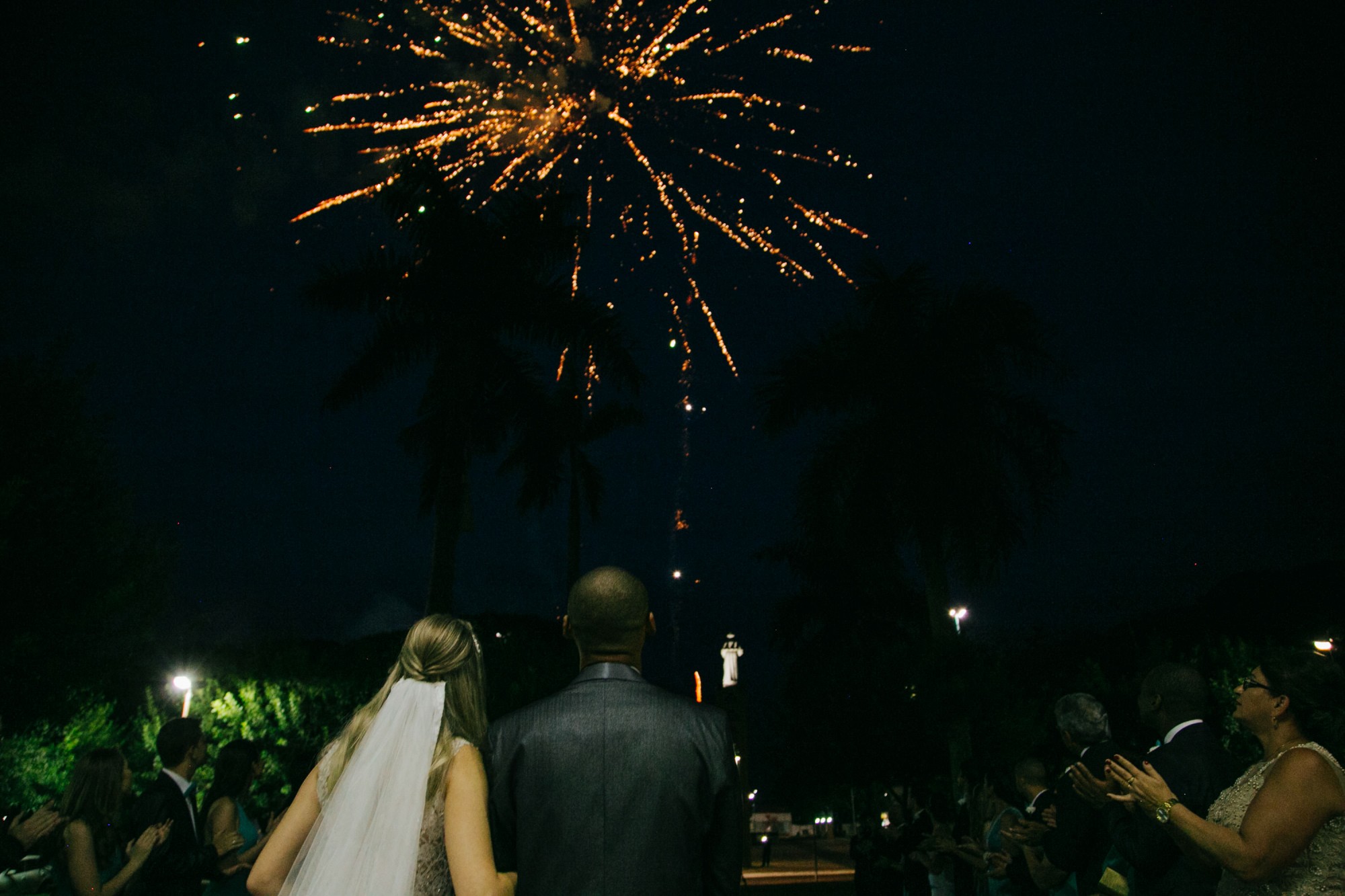 Casamento da Mirian do Jariel fotografado por Lorran Souza e Léia Sotile - Em Palotina PR - Banda Biografia JM-2184