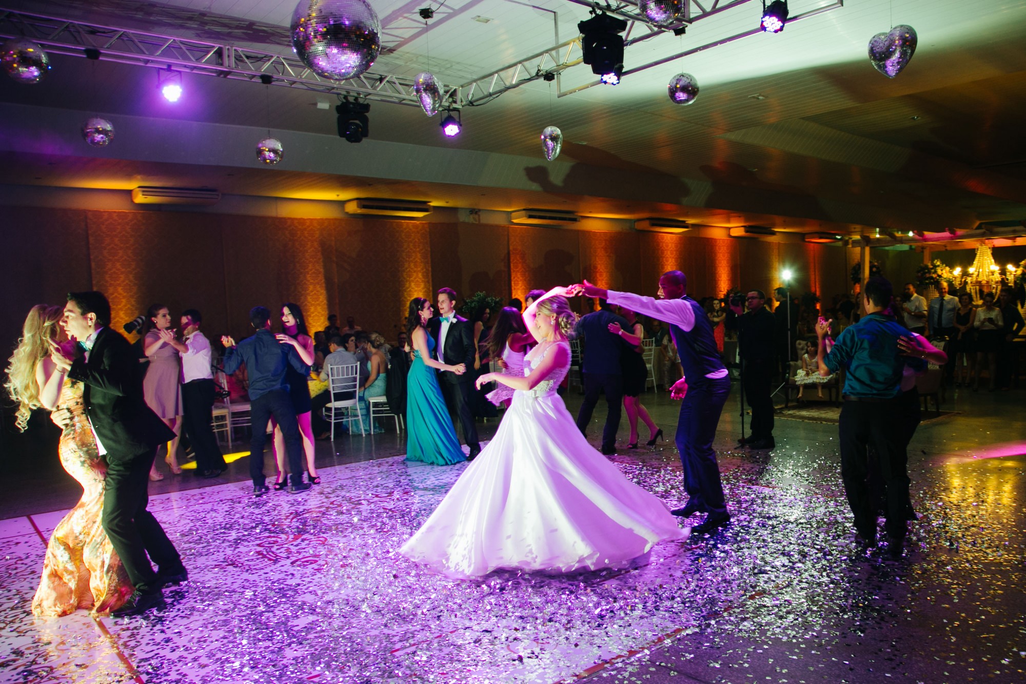 Casamento da Mirian do Jariel fotografado por Lorran Souza e Léia Sotile - Em Palotina PR - Banda Biografia JM-3510