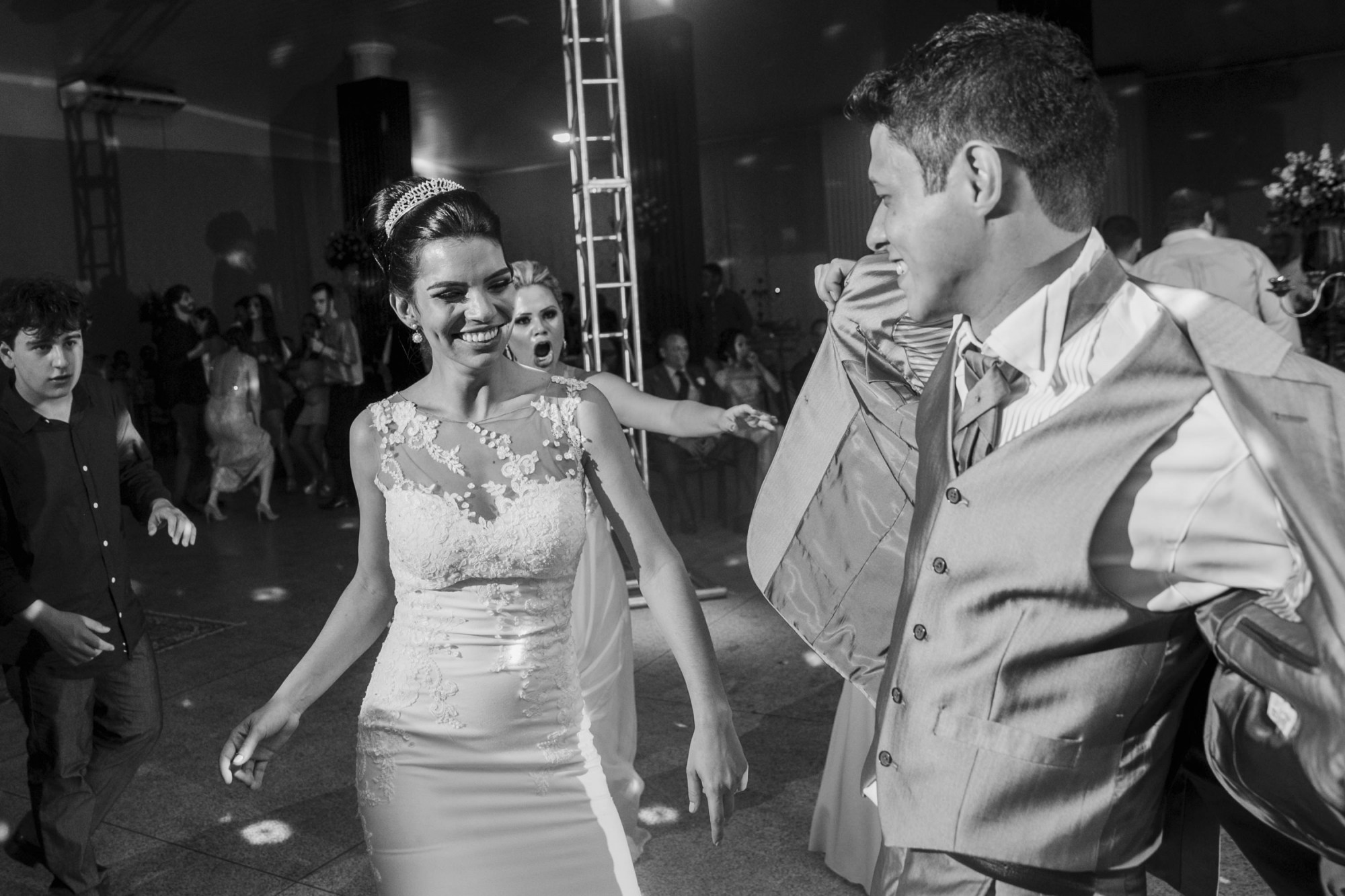 Casamento Camila Rampim e Rafael em Terra Roxa - Paraná - por Lorran Souza e Léia Sotile - fotografos de casamentos - 78