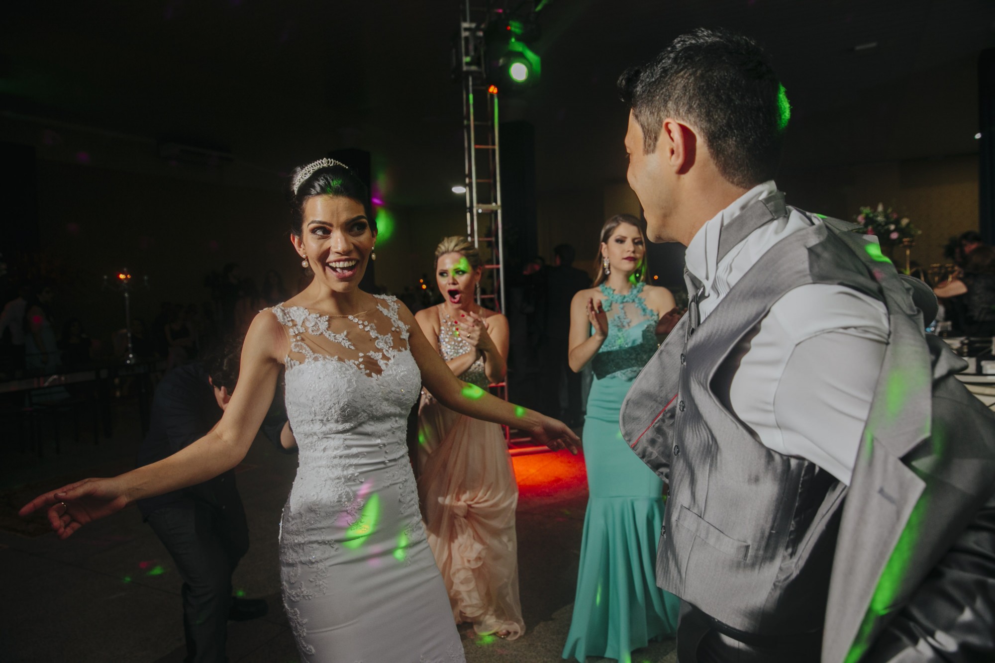 Casamento Camila Rampim e Rafael em Terra Roxa - Paraná - por Lorran Souza e Léia Sotile - fotografos de casamentos - 79