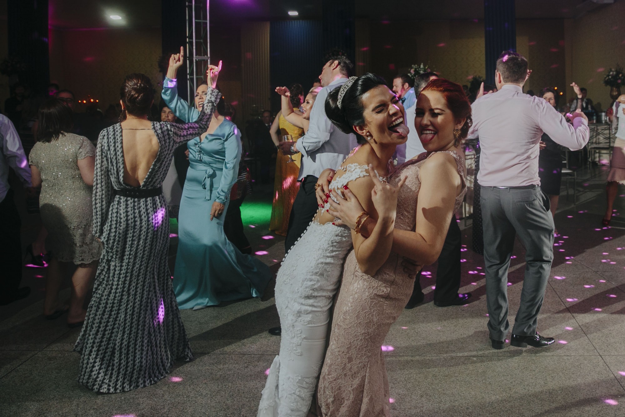 Casamento Camila Rampim e Rafael em Terra Roxa - Paraná - por Lorran Souza e Léia Sotile - fotografos de casamentos - 80