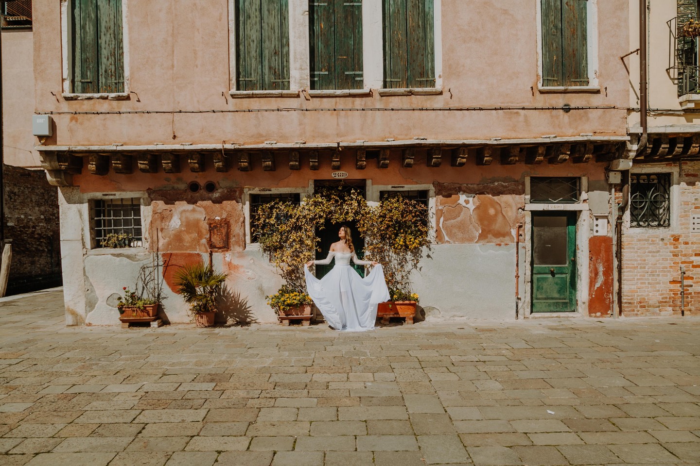 Noiva em Veneza: Beleza e Romance em Cada Detalhe